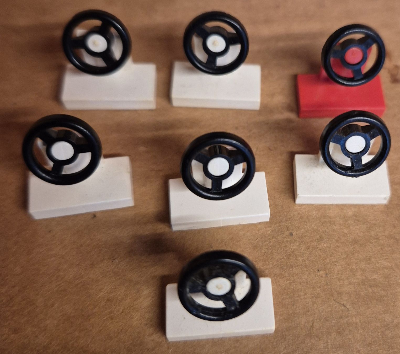 Lego Giocattoli: Konvolut: 7x Lego Lenkräder – Usato da Halten venduto da GiMu.84 1