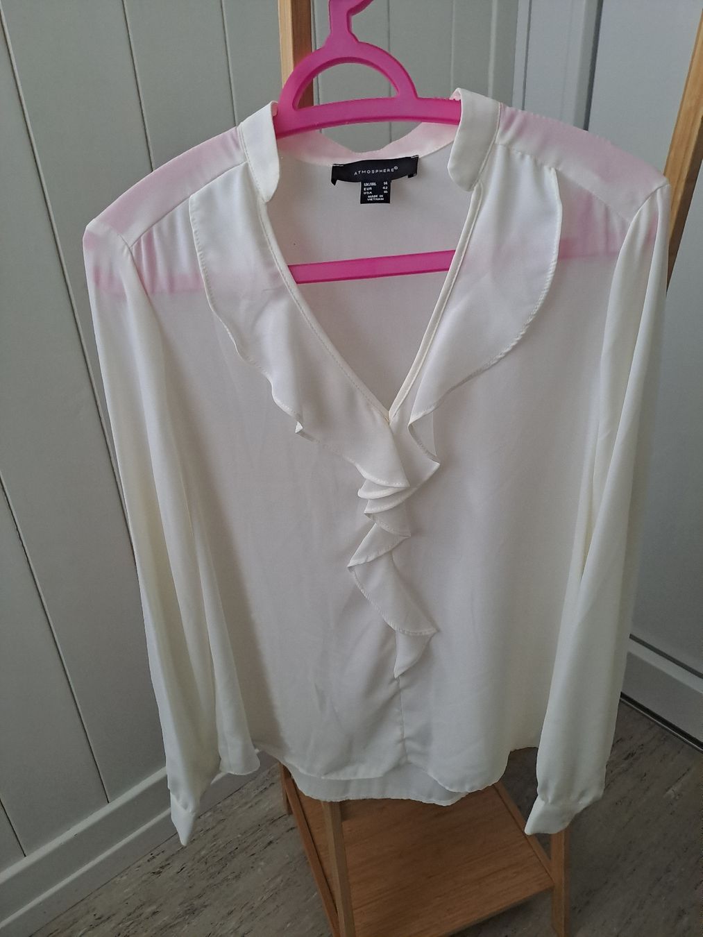 Chemisiers: Damen Bluse weiss Gr. 42 – D'occasion à Rickenbach LU par bishiida