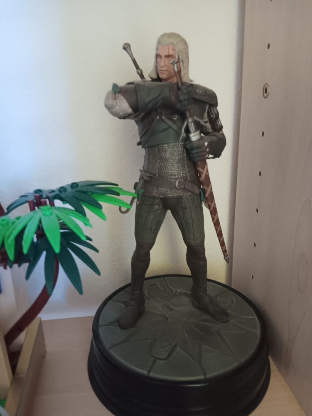 Statuette: Sammelfiguren The Witcher – Usato da Strengelbach venduto da colangelo92