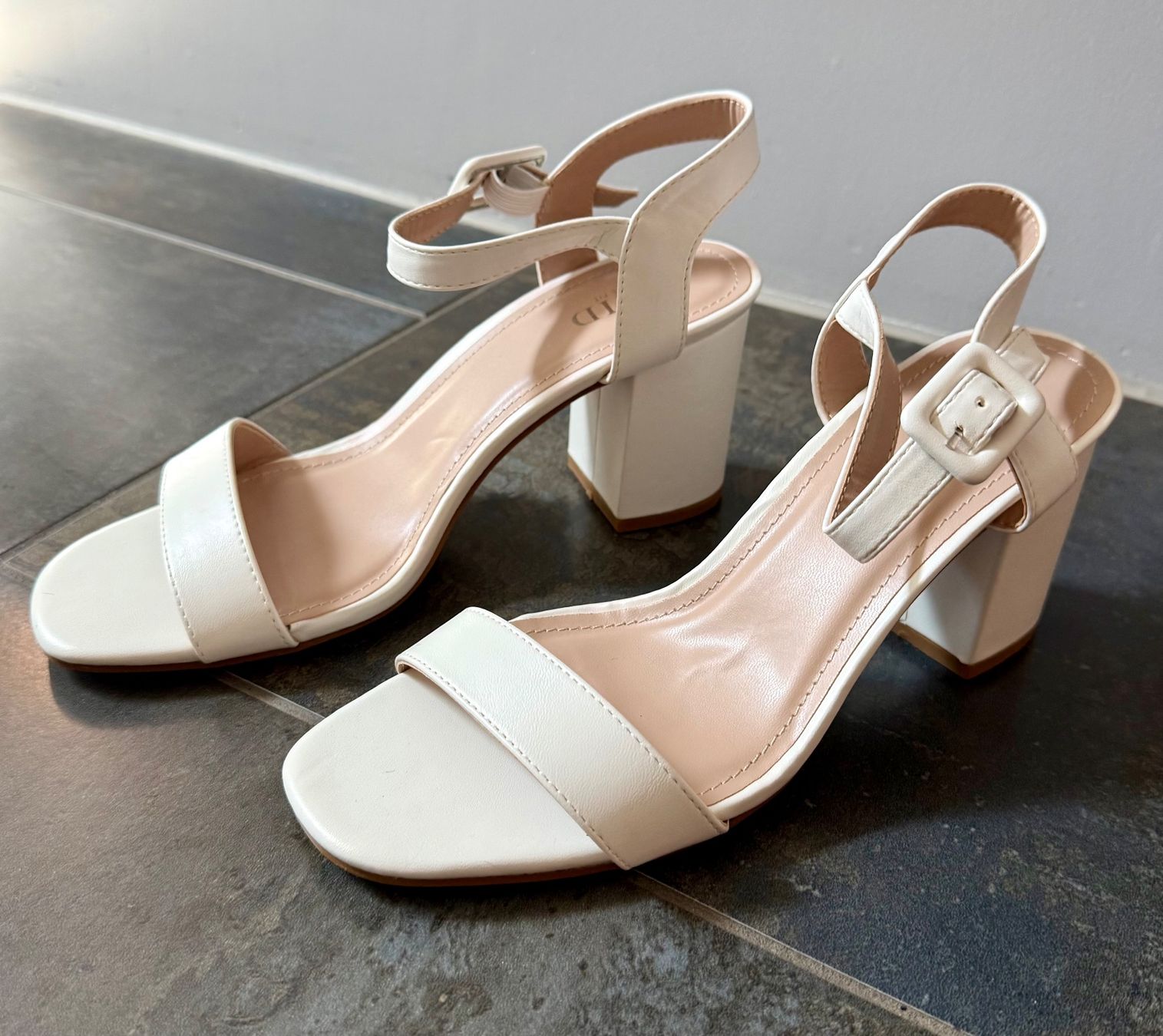 Damenschuhe: Sandale von Raid – Neu (gemäss Beschreibung) aus Oberwil BL von Gondalf61 1