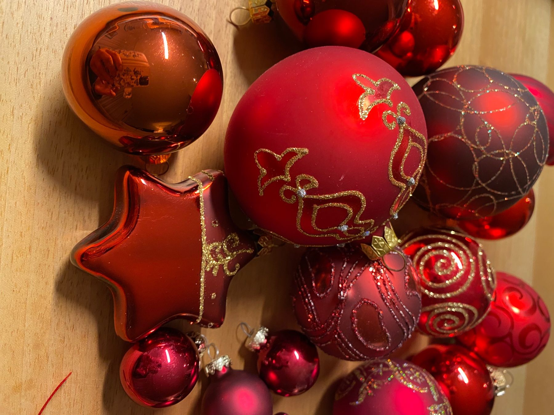 Alle Dekorationen: Weihnachtskugeln rot (18 Stück) – Gebraucht aus Eschenbach LU von beer05 1