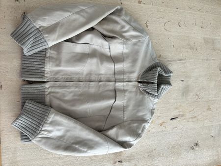 Louis Vuitton Lambskin Leather Jacket – Grösse 40, Grau/Ston