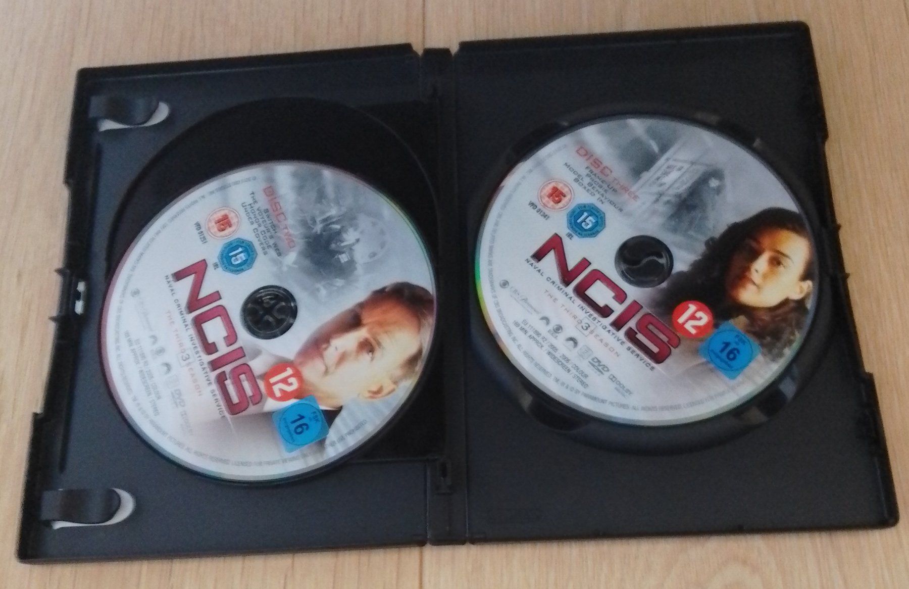 Alle DVDs: DVD NCIS Season 3.1 Disc one - three – Gebraucht aus Wohlen AG von salamanderspielwaren 3