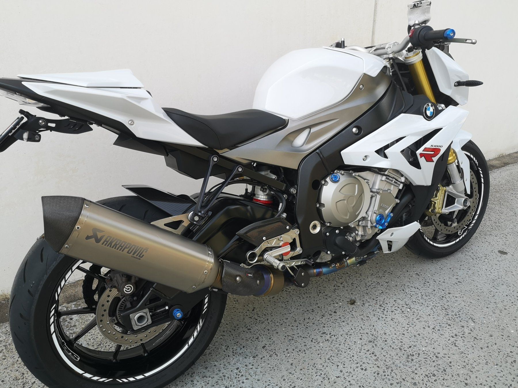 BMW Strada: BMW S1000R – Usato da Losone venduto da NSX 1