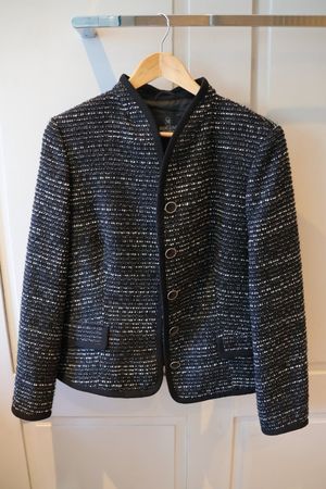 Schwarze Tweedjacke von MADELEINE