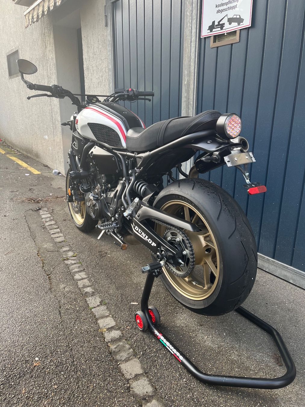 Yamaha Strada: Yamaha Xsr 700 X Tribute – Usato da Wettingen venduto da Raceyourlife 3