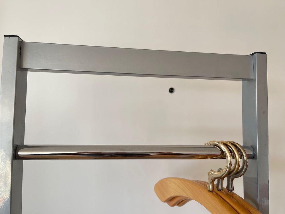 Goldener Garderobenständer – Freistehend Mit Marmorsockel, 149,9 Cm Hoch, 3 Haken + Querstange