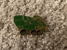 Pin Pirania Militär