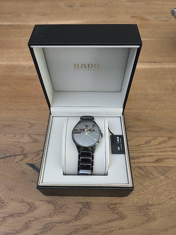 Rado Orologi: Neue und ungetragene Rado True L – Usato da Altishausen venduto da PS1992