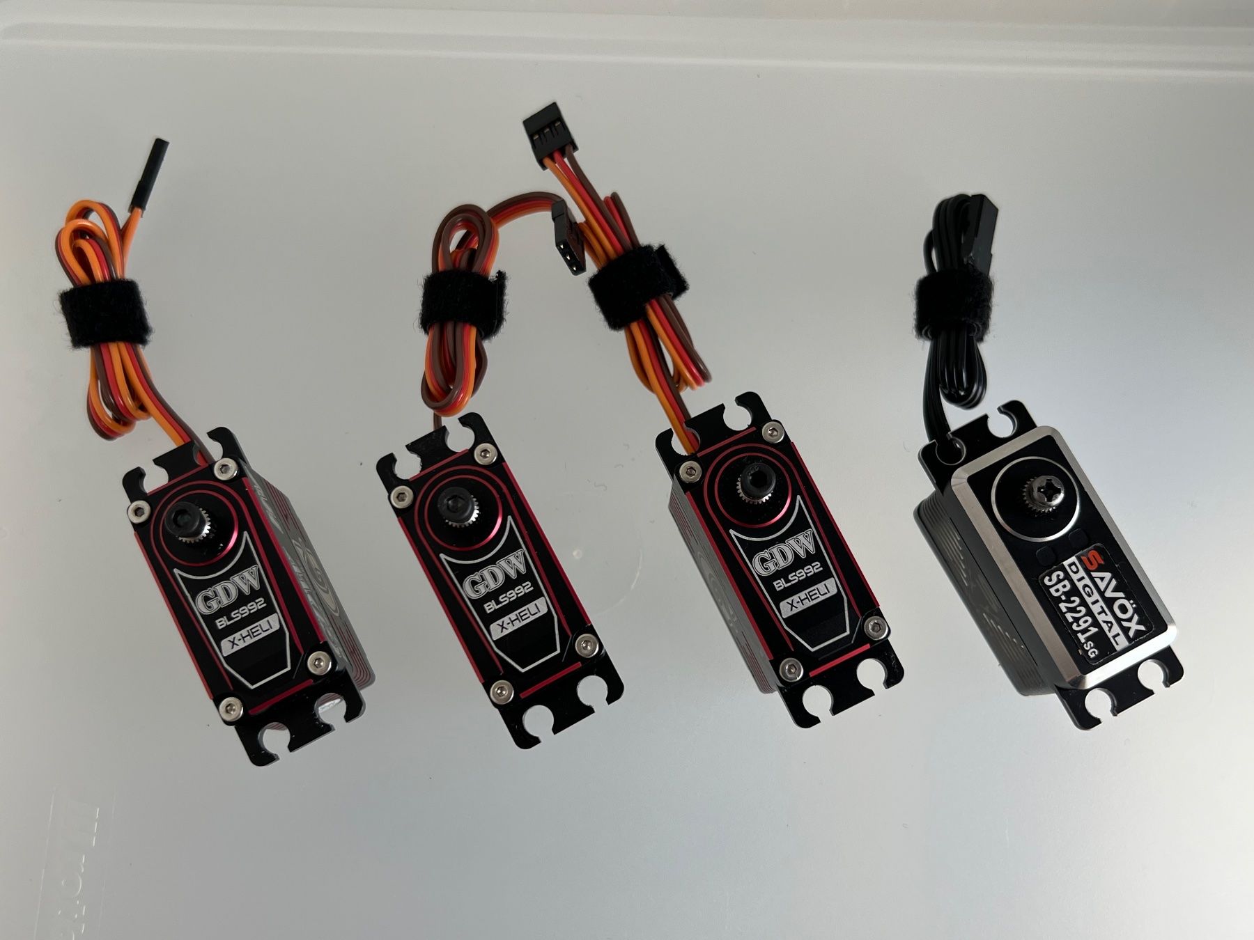 Modellismo RC: Heli Servo Set – Usato da Uttigen venduto da sonorsonic 2