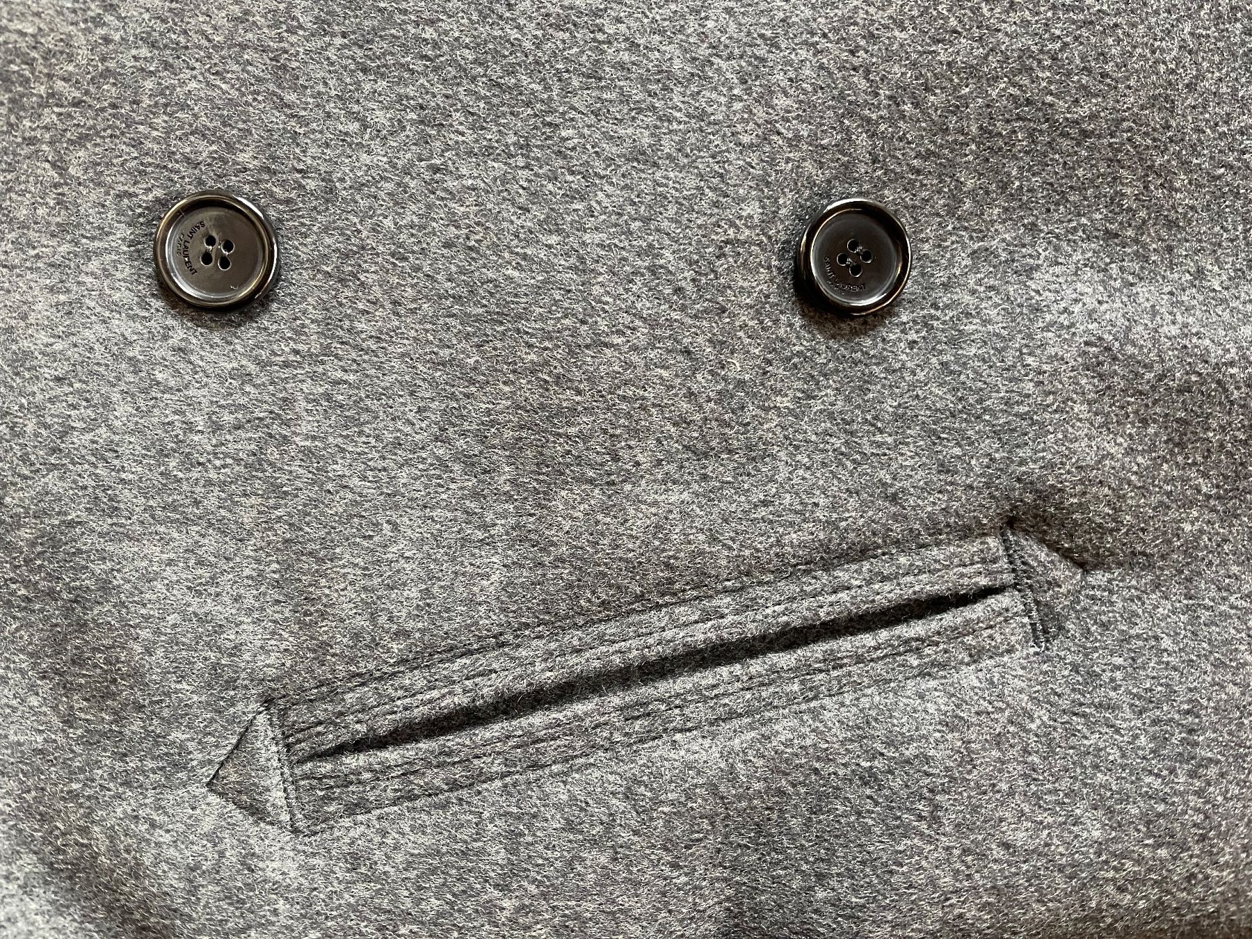 Saint Laurent Mäntel: Saint Laurent coat S 3800$! – Gebraucht aus Barna von orbuyorcry 4