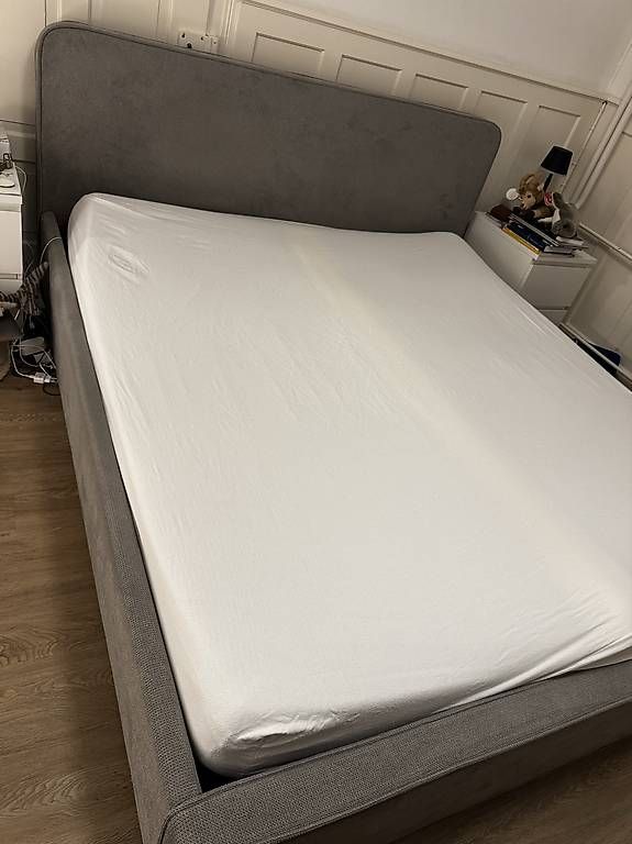 Letti: Graues Stoffbett 180x200  – Usato da St. Gallen venduto da lea_hq2w 1