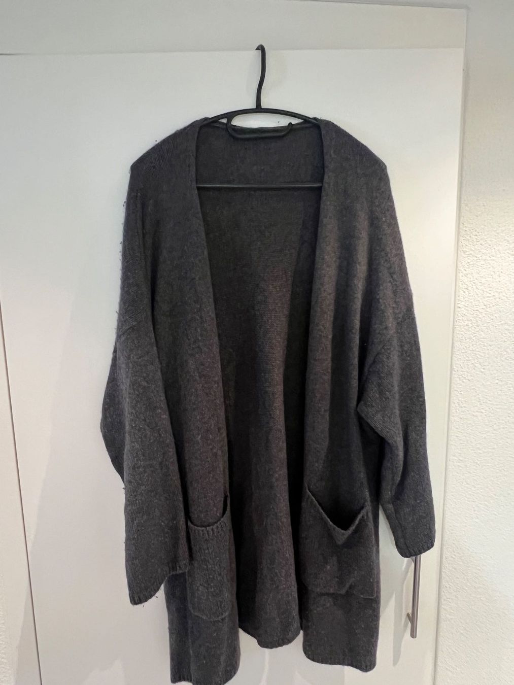 Maglioni & Felpe: Kaschmir Cardigan – Usato da Dielsdorf venduto da Anthony111