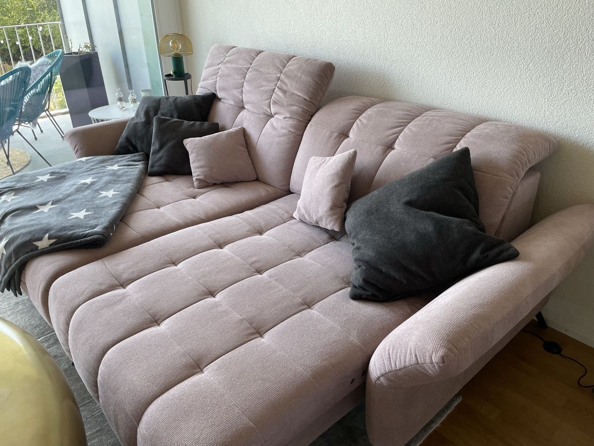 Divani: Wunderschönes Sofa in Paris Flieder  – Usato da Burgdorf venduto da jan_z8ty 3