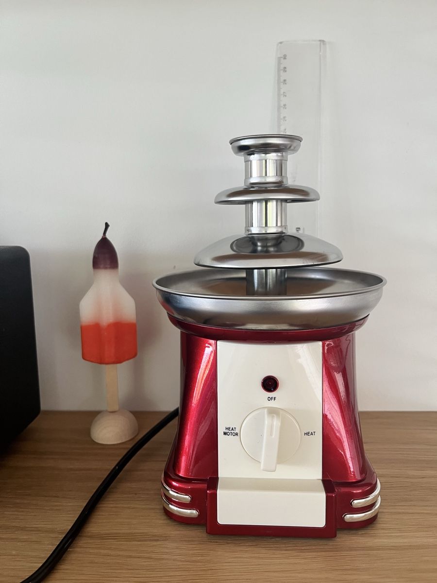Tutte le decorazioni: Fontaine à chocolat – Usato da Payerne venduto da chado1234