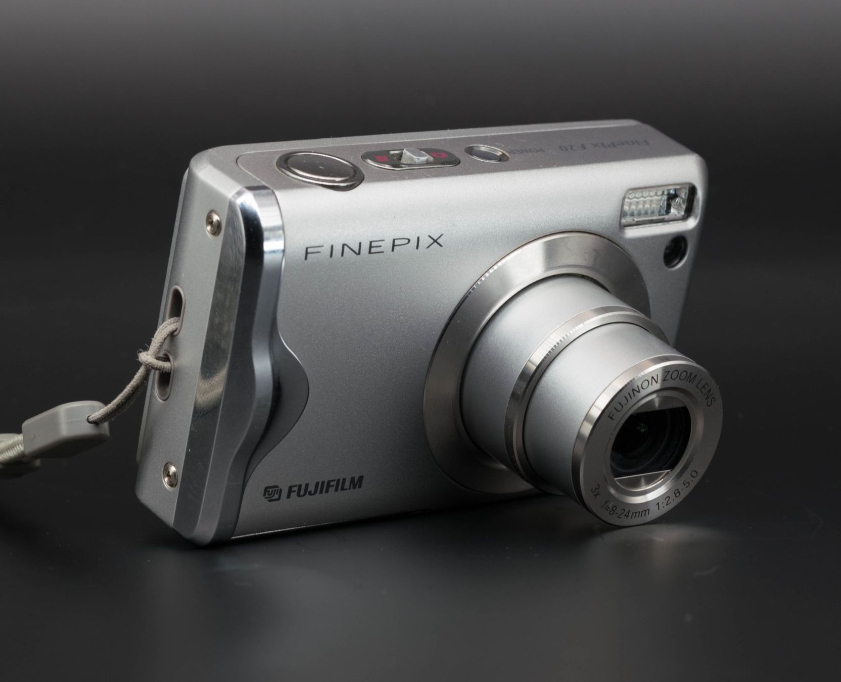 Fujifilm Fotocamera: Fujifilm Finepix F20 Digitalkamera – Usato da Thörishaus venduto da vintagger