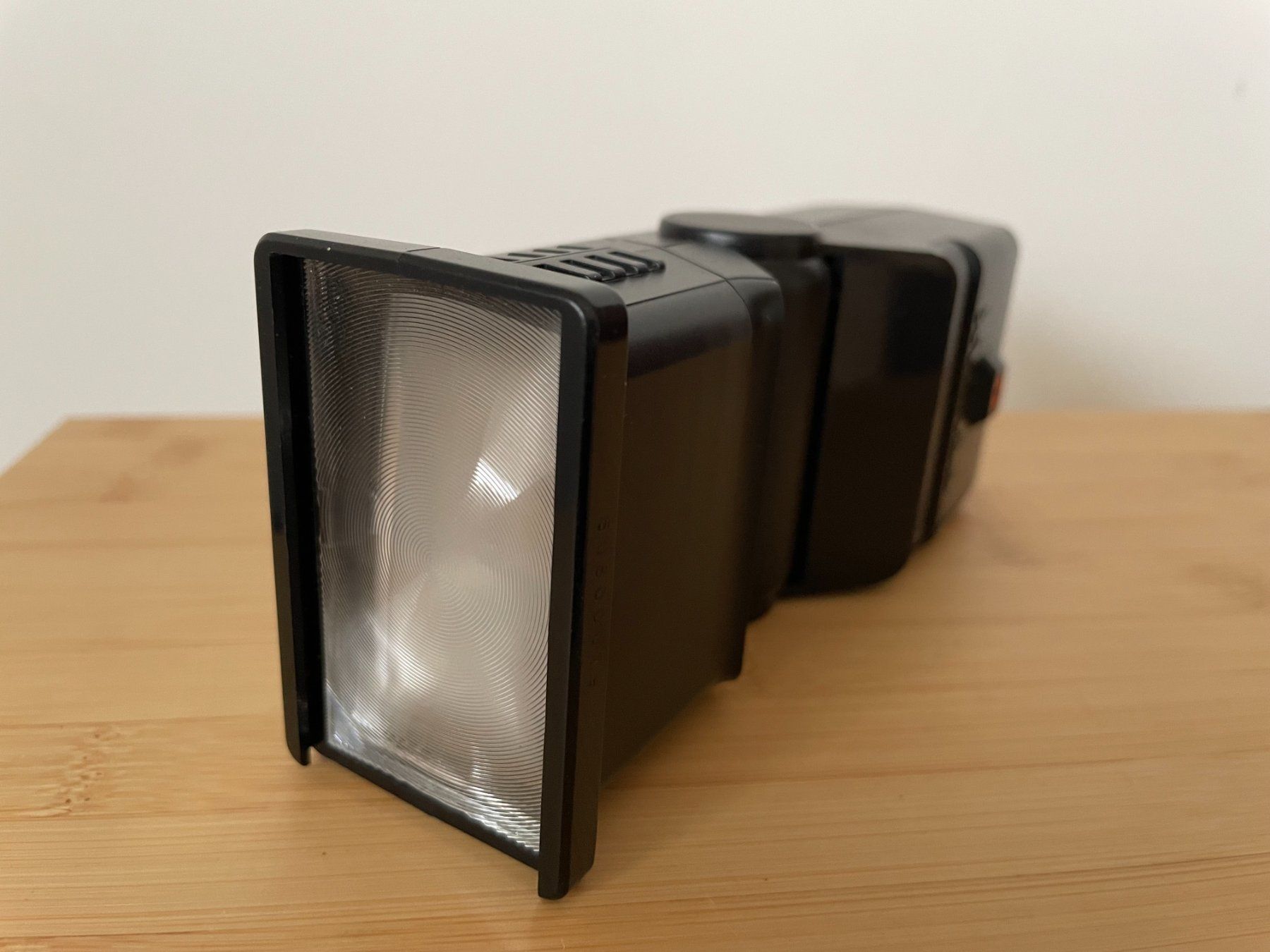 Pentax Flash: Flash Pentax AF240Z – Usato da Petit Lancy venduto da gil_hr6v 2