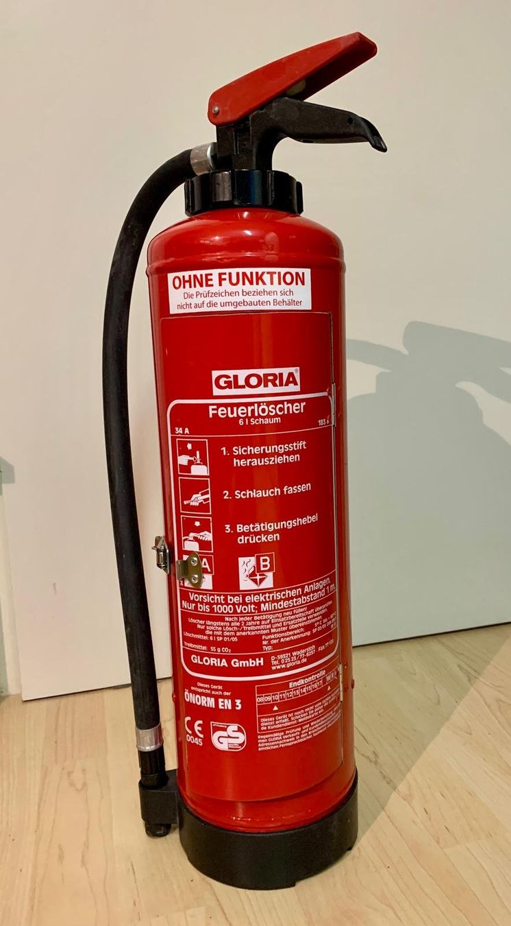 Feuerlöscher: Feuerlöscher Minibar – Gebraucht aus Effretikon von  2