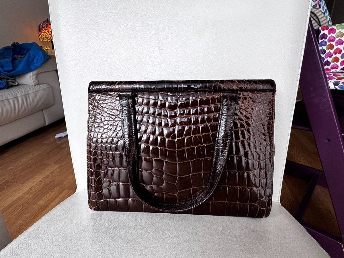Borse da donna: Glossy leather handbag – Usato da Zürich venduto da 613_g8jy 2