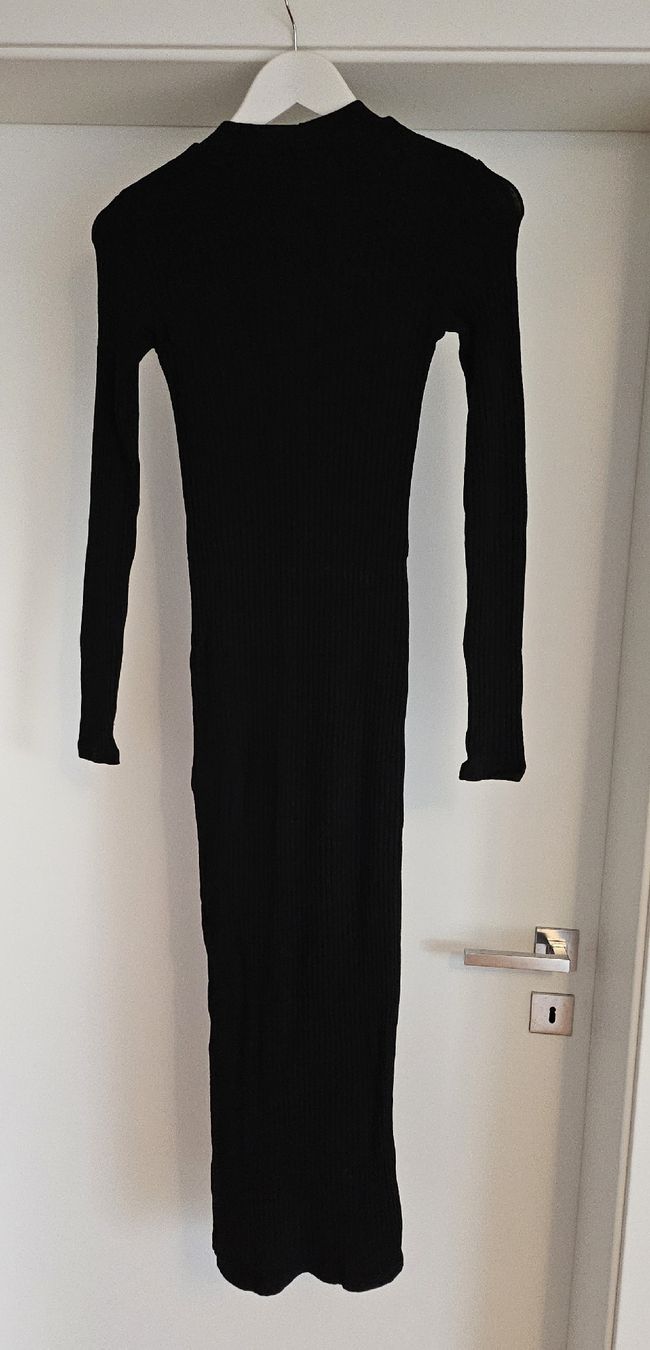 Vestiti: Schwarzes Strickkleid von Clockhouse, Grösse M – Usato da Altendorf venduto da Goldi1 1