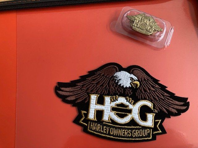 Altro in  Abbigliamento & Accessori: Harley Davidson Leder-Aktenmäppchen mit Pin und Hog-Patch – Nuovo (secondo la descrizione) da Affoltern am Albis venduto da rollotomasi 3