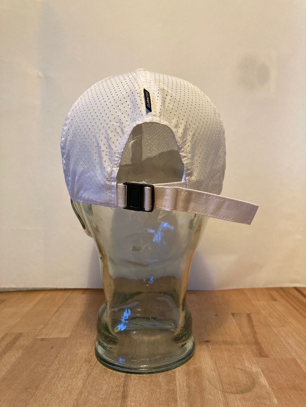 Adidas Copricapi, berretti & cappellini: 20212 Adidas Cap 6-Panel Mesh Climacool – Usato da Zürich venduto da le_souk 2