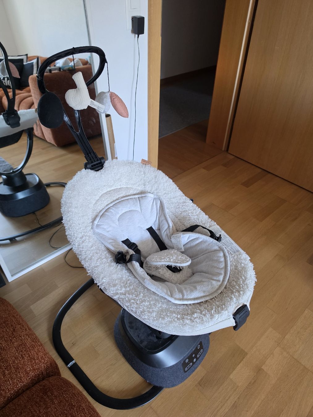 Babymoov Wippen & Schaukeln: Babymoov Swoon Evolution Curl Schaukel weiss – Gebraucht aus Niederrohrdorf von Sabrina1041