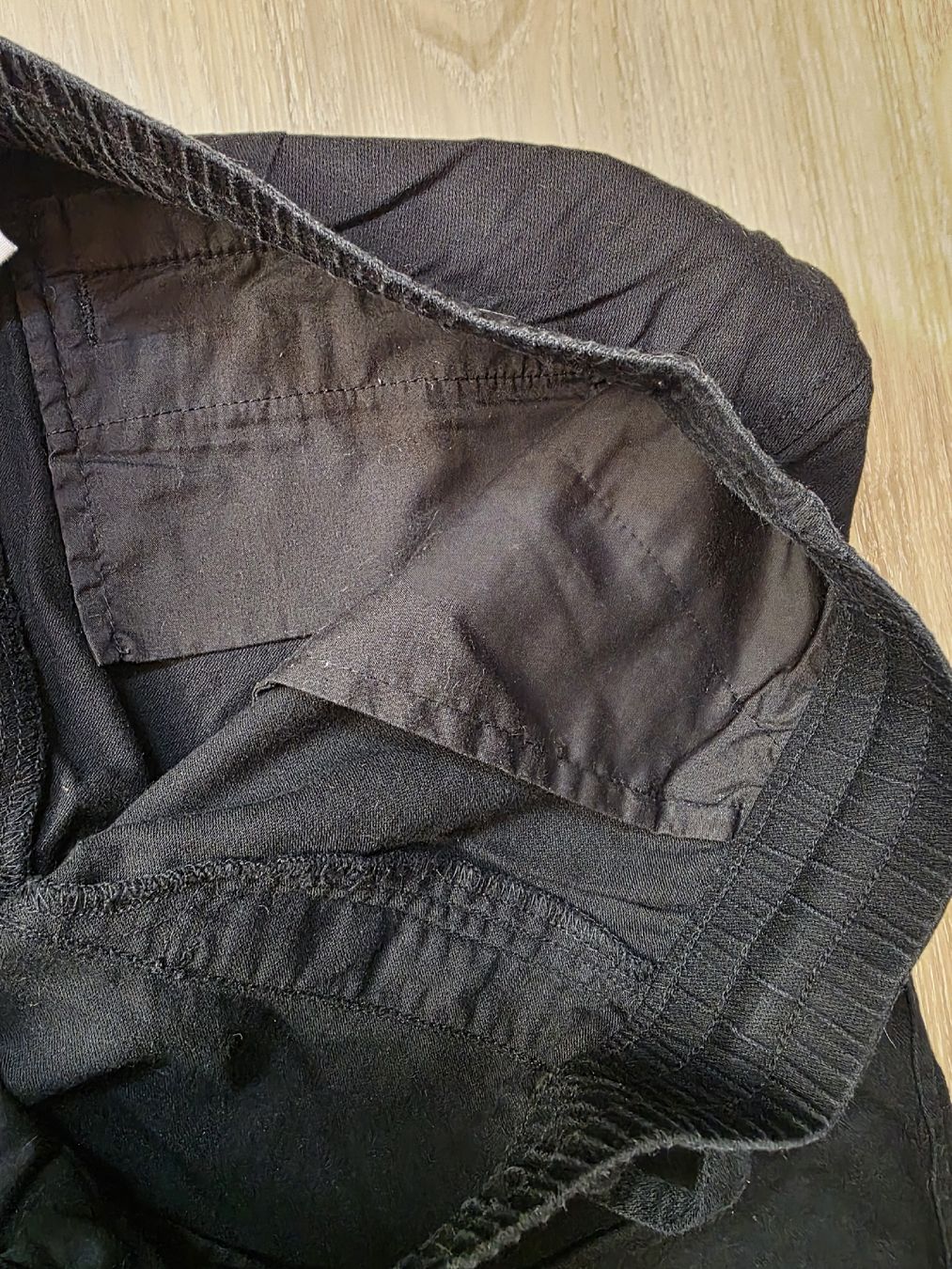 Gap Pantaloni: GAP Easy Pant, schwarze Stoffhose, Gr. S – Usato da Interlaken venduto da NataliiaS 3