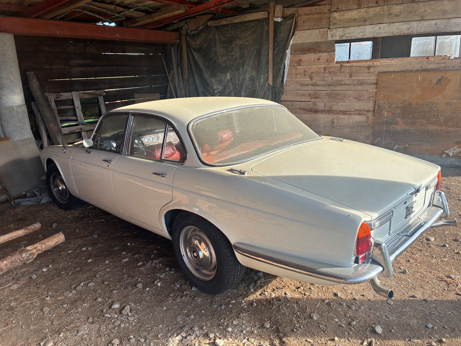 Jaguar Automobili: Jaguar XJ6 S1, 2,8l manuel – Usato da Bettens venduto da tut_myh2 7