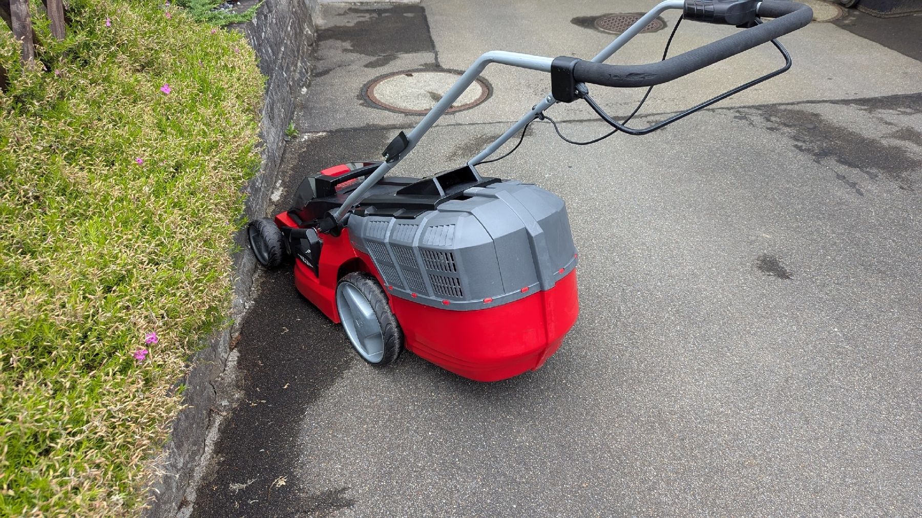 Einhell Tagliaerba: Einhell Akku Rasenmäher GE-CM 43 Li M – Usato da Opfikon venduto da topofspeedy 2