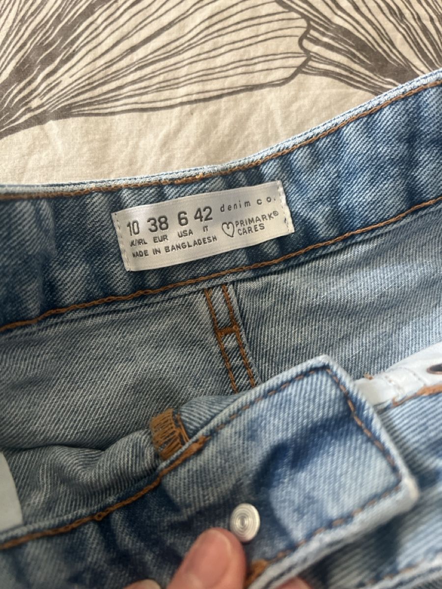 Primark Pantaloni: Shorts en jean taille haute 38 – Nuovo (secondo la descrizione) da Ropraz venduto da Angy.ruiz 1