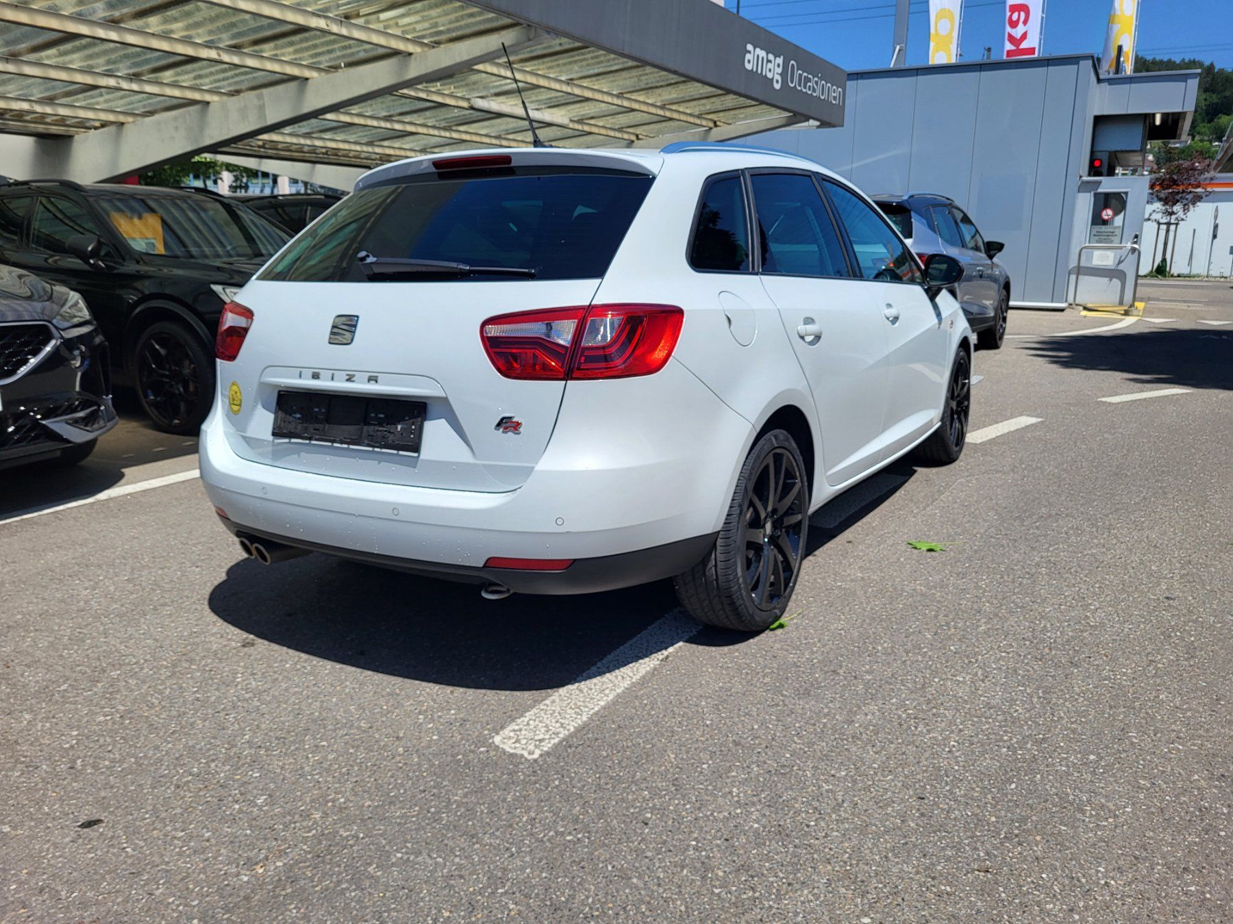 Seat Automobili: SEAT Ibiza ST 1.4 TSI ACT FR – Usato da Schwarzenburg venduto da JK143 2