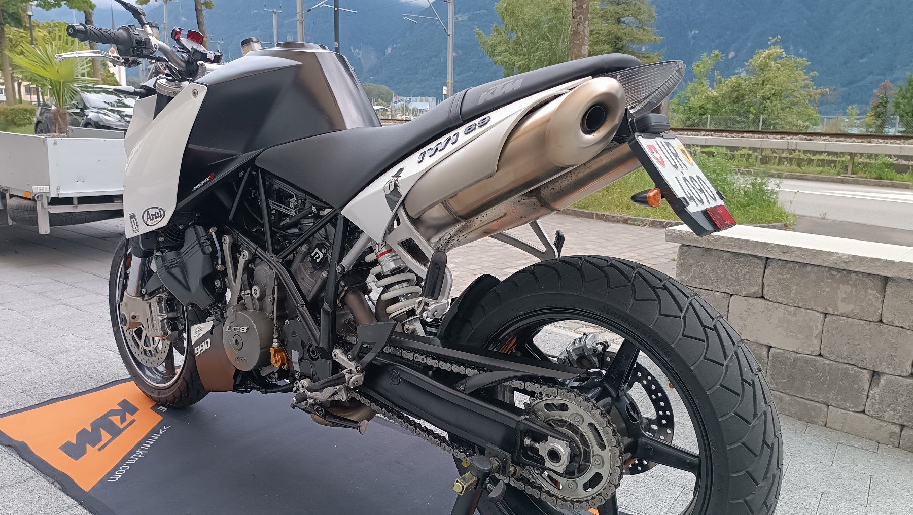 KTM Strada: KTM 990 Superduke Rottweiler – Usato da Flüelen venduto da Iwi5 4