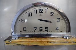 Oméga horloge de table très rare