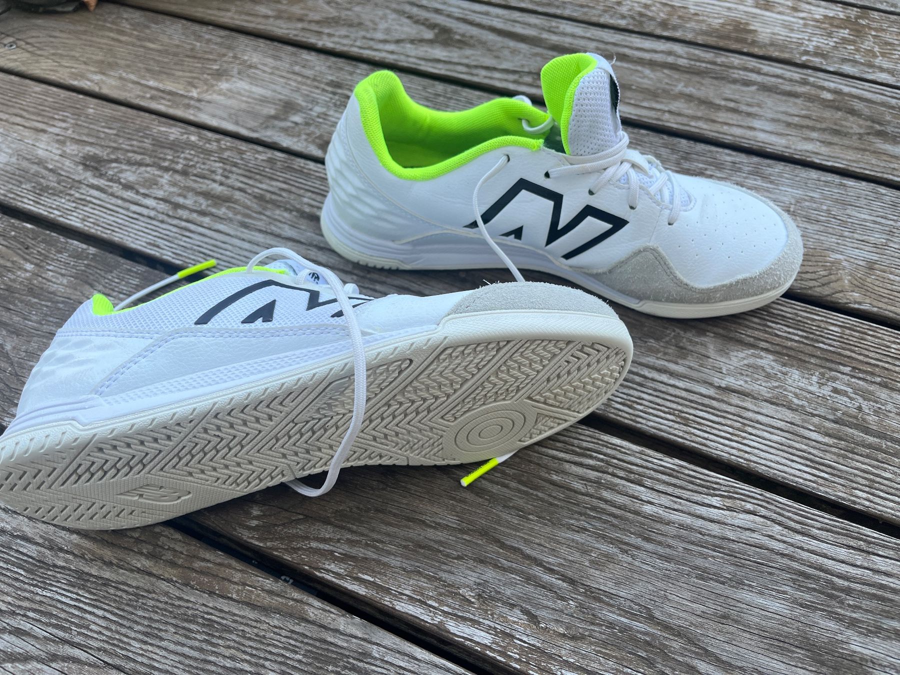 New Balance Scarpe per ragazzi: Hallenschuhe New Balance – Usato da Auslikon venduto da mkiwi01
