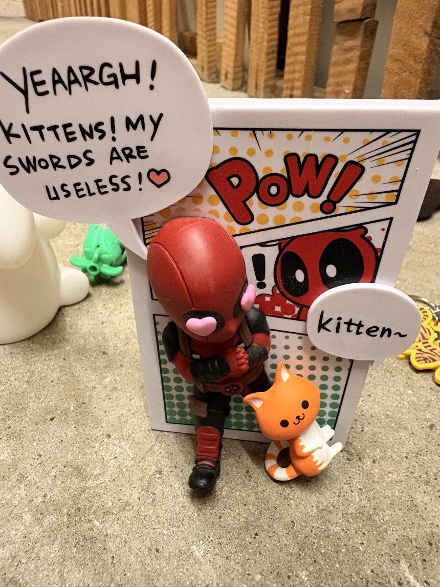 Marvel Figuren: Dead-Pool Aufsteller Comic Style – Neu (gemäss Beschreibung) aus Basel von alisha.beuggert