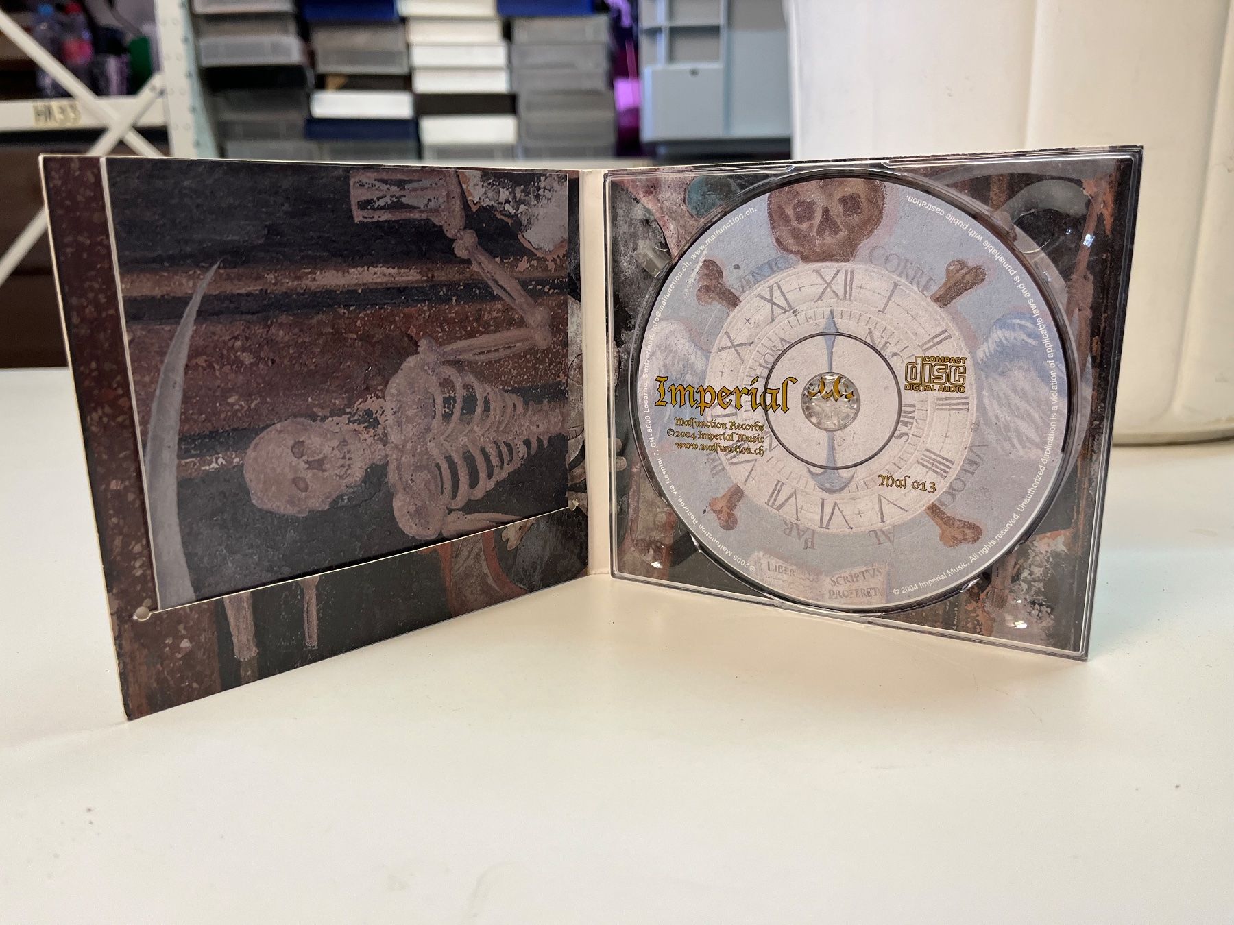CD: Imperial - Imperial - HJ31A – Usato da Küsnacht ZH venduto da hardrock.earth 2