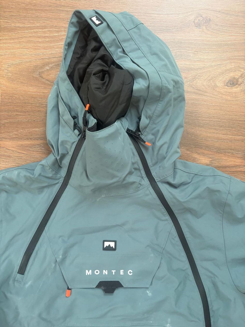 Montec Giacche: Veste de ski/snowboard Montec grise – Nuovo (secondo la descrizione) da Môtiers NE venduto da ElGreco3099 4