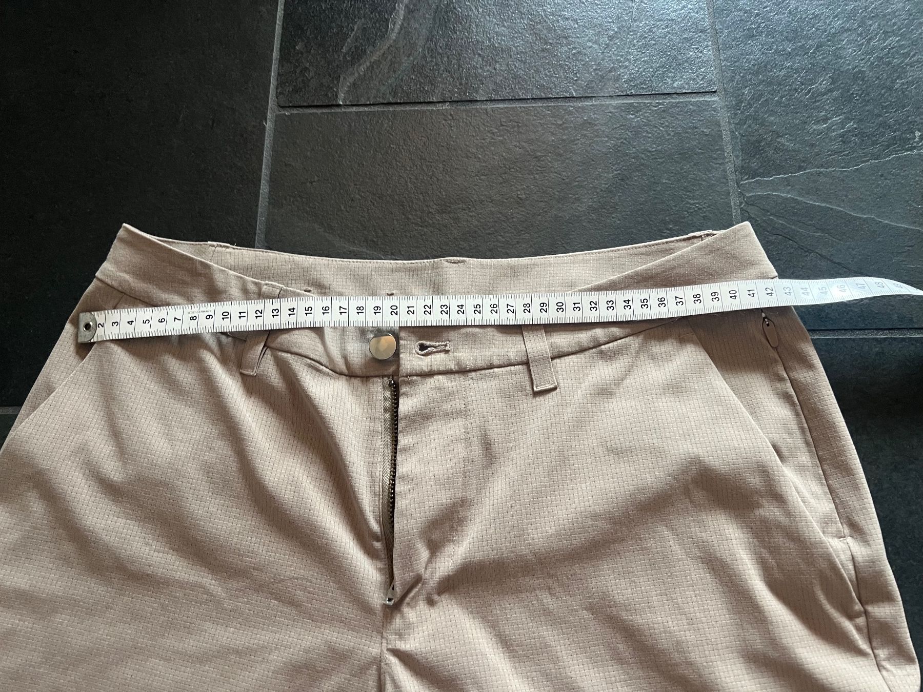 Lululemon Pantaloni: Golf-Hose Lululemon – Usato da Würenlos venduto da aggl 2