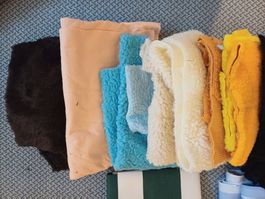 4kg Storenstoff, Segelstoff und Kunstpelz in allen Farben