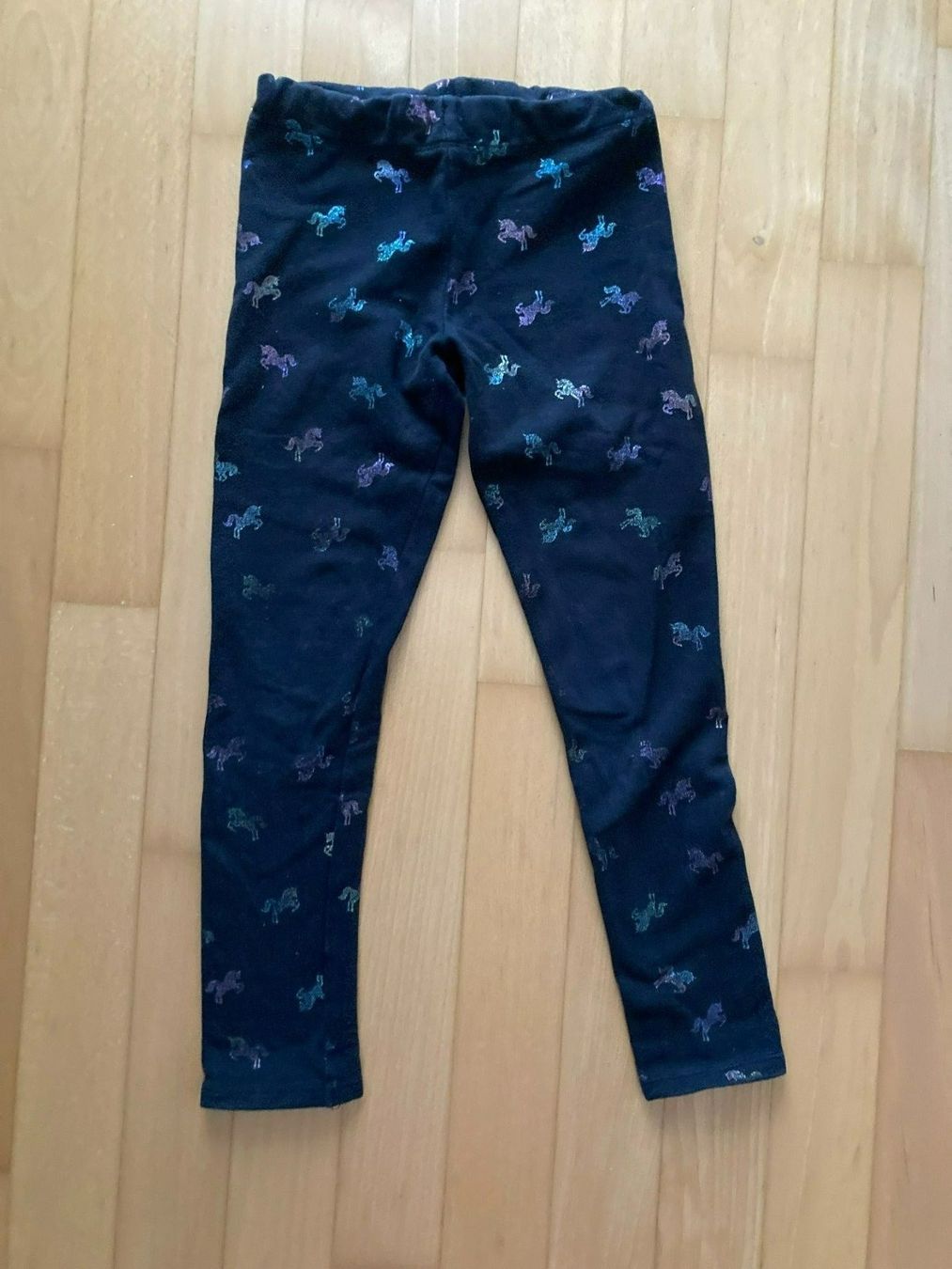 H&M Calze & Collant: Leggins schwarz mit Einhörner – Usato da Muttenz venduto da Juvenile33