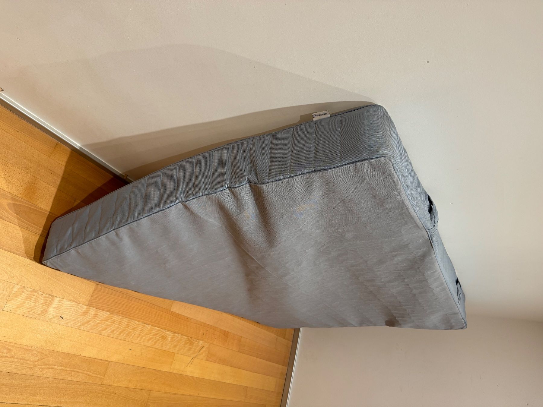Ikea Materassi: IKEA VESTMARKA Matratze 140x200 – Usato da Gutenswil venduto da Contemporary 3