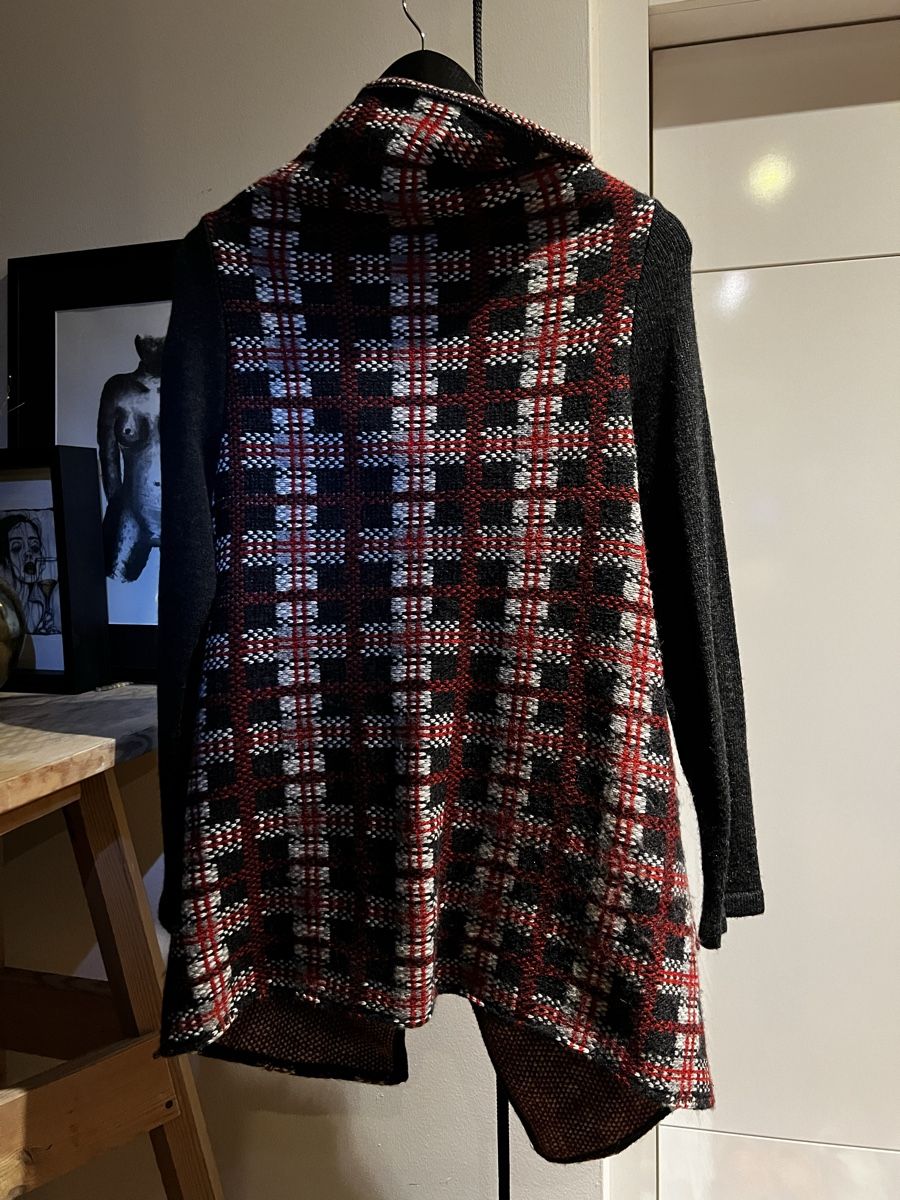 Vestes: Strickjacke Grösse 40 – D'occasion à Widnau par mir_785n 5