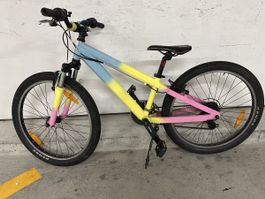 Kinder Mountainbike mehrfarbig gebraucht guter Zustand