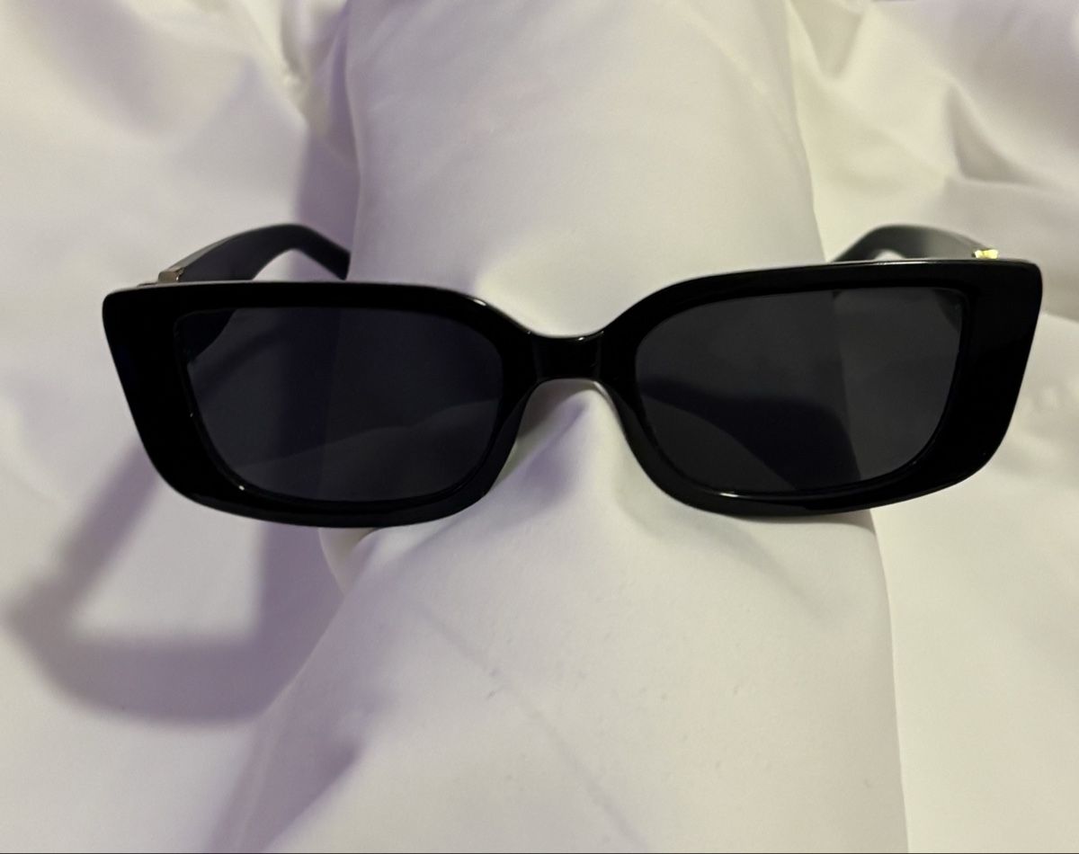 Brillen & Gläser: Sonnenbrille, schwarz mit Gold Details – Neu (gemäss Beschreibung) aus St. Gallen von Katha95 1