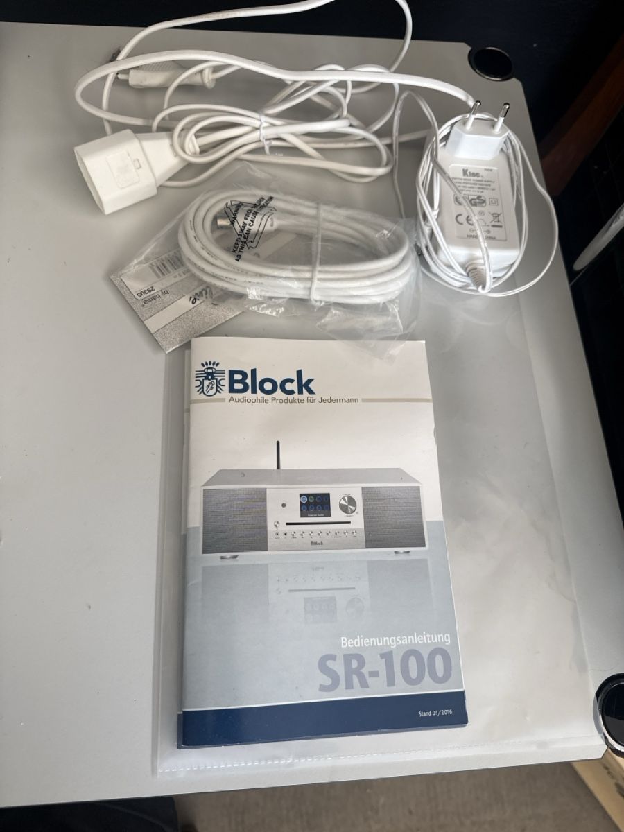 Radio: Audio Block Kompaktanlage weiss – Usato da Näfels venduto da Meelis 3