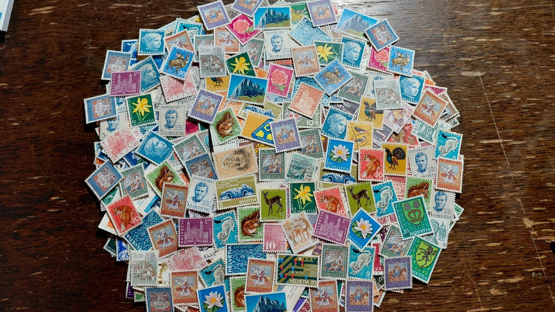 Tous les timbres: Riesige Sammlung Schweizer Briefmarken – D'occasion à Riniken par ChriguG75 4