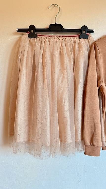 H&M Completi: H&M eleganter Anzug 134-140cm – Usato da Binningen venduto da rit_7nbr 4