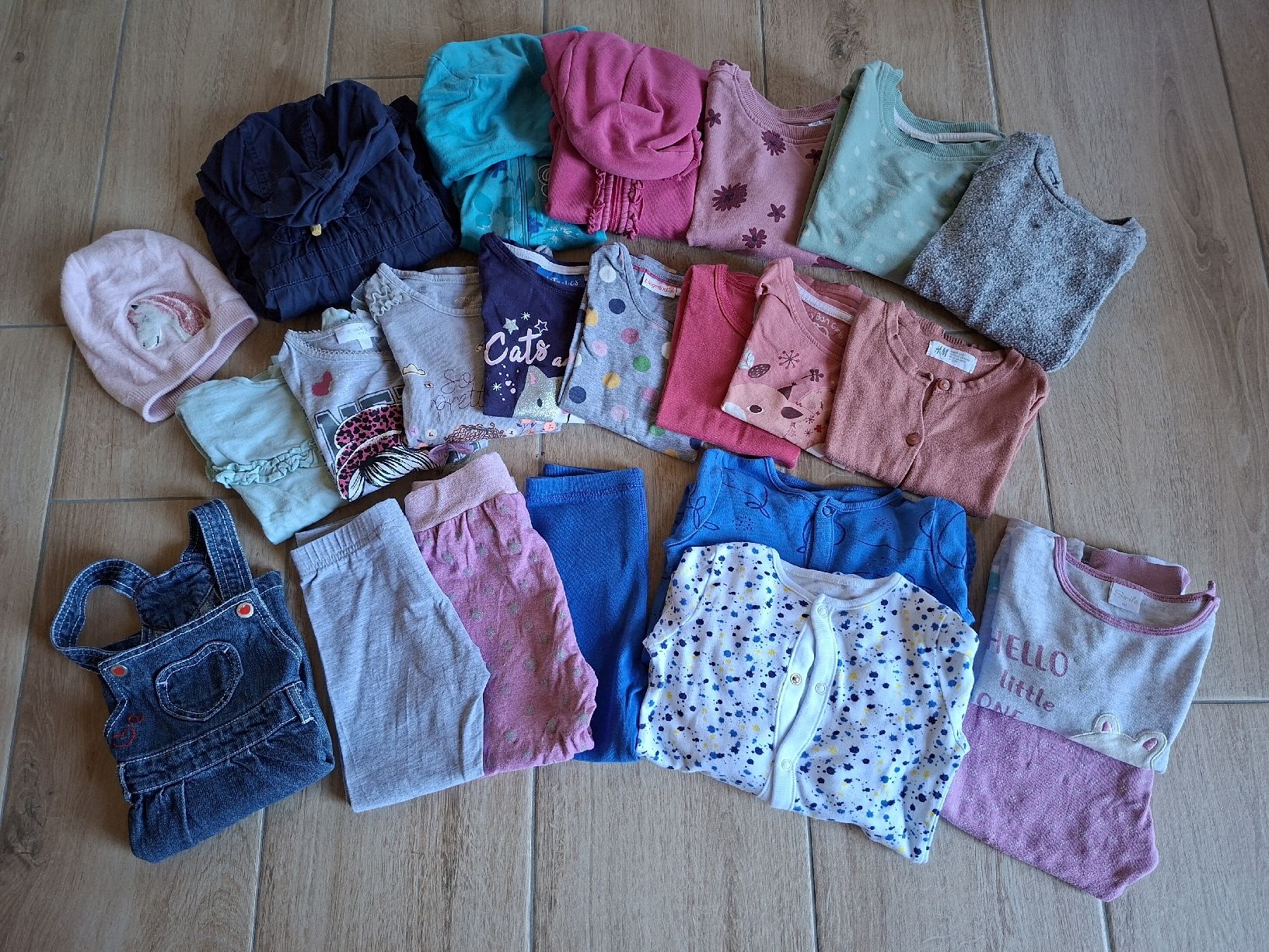 Ensembles coordonnés: Kleiderpaket Mädchen Gr.92 – D'occasion à Schüpfheim par lin_p7wr
