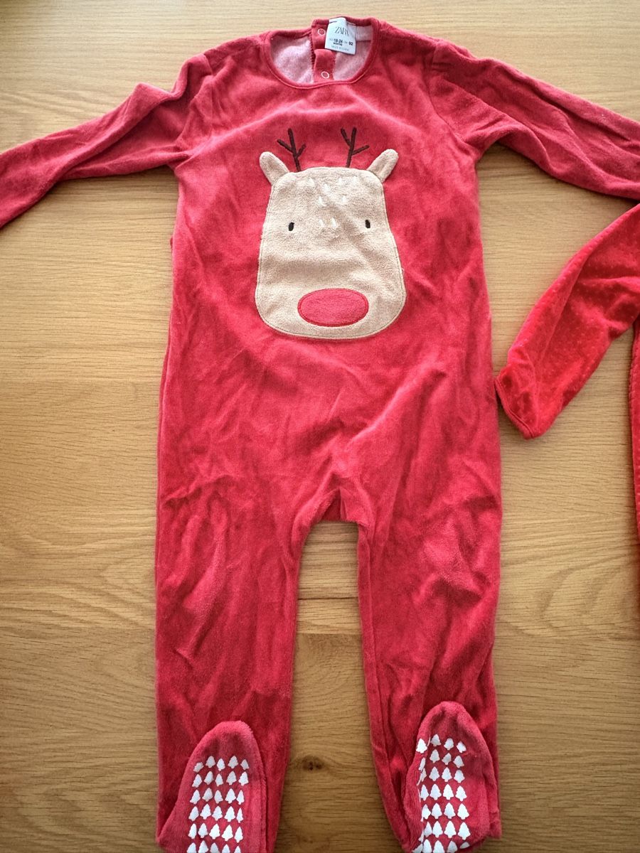 Lotti & Set di vestiti: Set di pigiami tema natalizio  – Usato da S. Antonino venduto da FedeKikka88 2